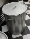 Extra Large Aluminum Pot With Lid