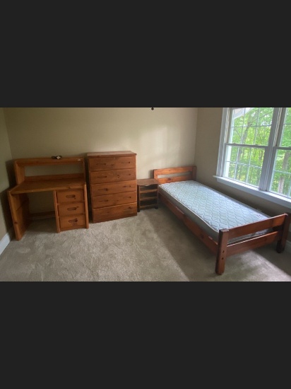 Twin Bunk Bed Suite