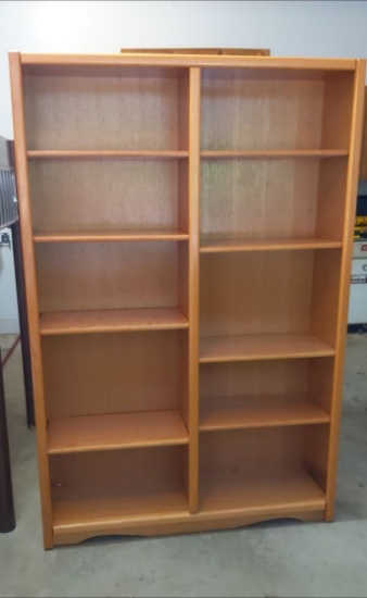 Oak Bookcase with 8 Adjustable Shelves