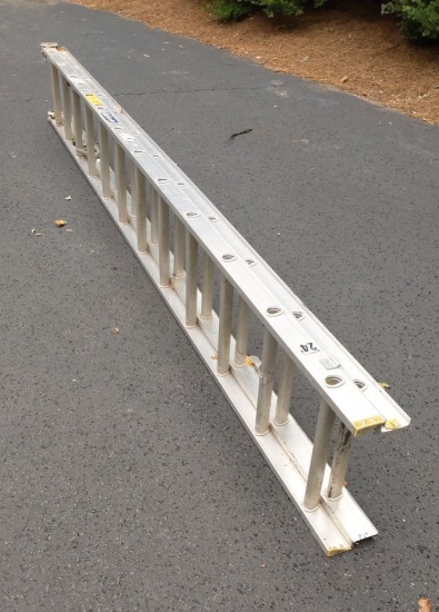 24 ft Extendable Aluminum Ladder