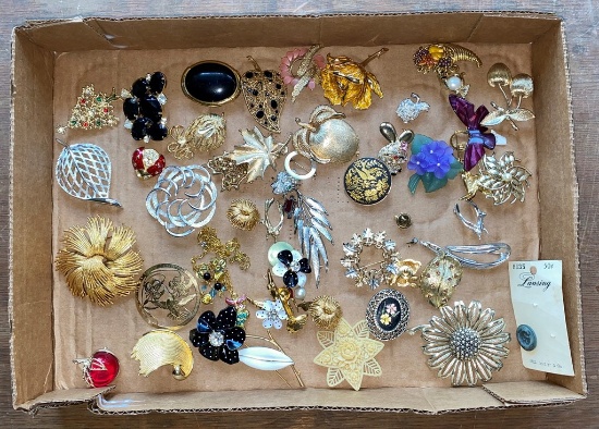 Box Lot Costume Brooches & Pins