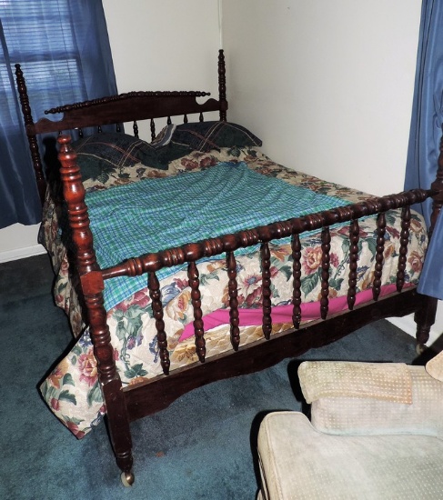 Jenny Lind Full-Sized Bed