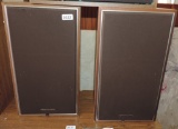 Pair of Realistic  Bookshelf Stereo