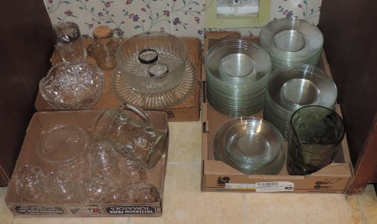 Lot Of Kitchen Items