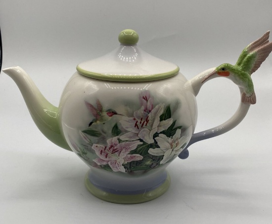 Lena Liu Teapot