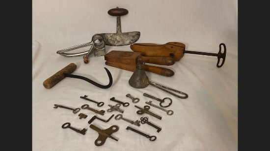 Lot of Miscellaneous Antique Items