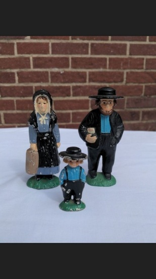 Cast Iron Amish Family