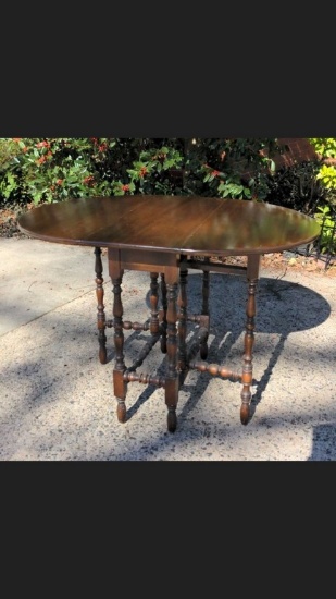 Mahogany Gateleg Table