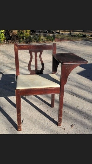 Vintage Gossip Bench