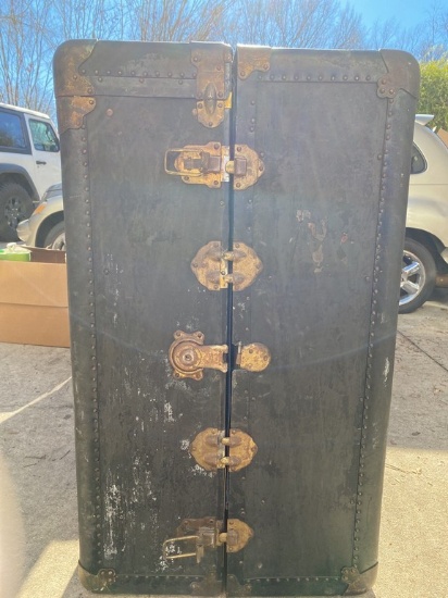 Vintage Steamer Trunk