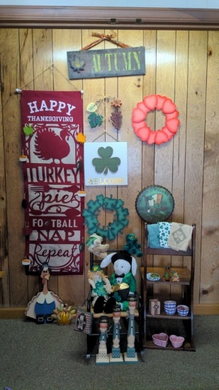 Multiple Holiday Decor Lot