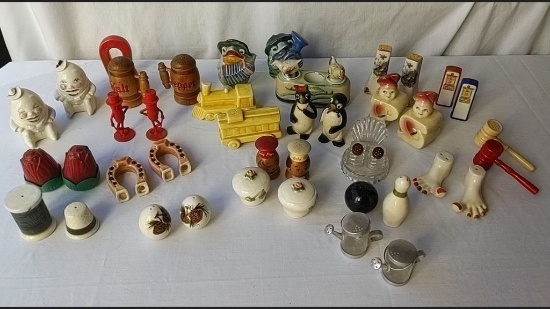 Over 20 Vintage Salt and Pepper Shaker Sets