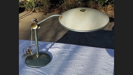 Underwriters Laboratories, Inc Portable Lamp