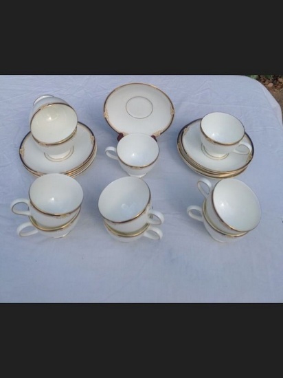 Wedgewood Teacups and Saucers