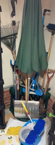Full Corner Yard Tool Storage Container