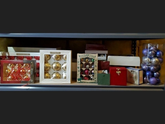 Large Lot of Christmas Decor