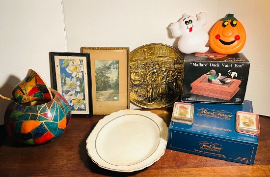 Mixed Lot of Games and Decorative Items