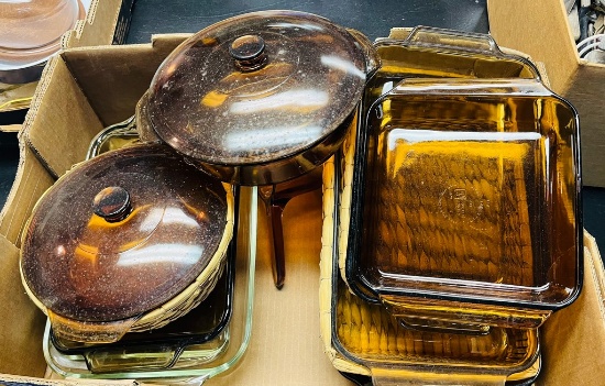 Set of Brown Pyrex Bakeware