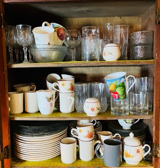 Cabinet Lot