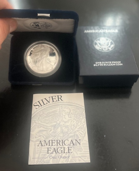 1994 American Eagle Silver Dollar in Government Pack
