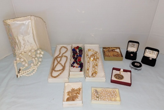 Vintage Costume Jewelry Lot