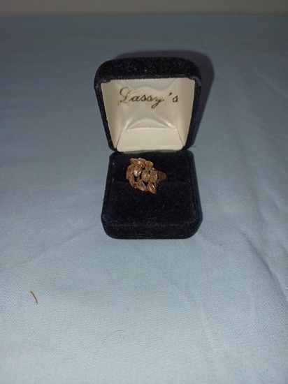 10 K Gold Leaf Design Ladies Ring