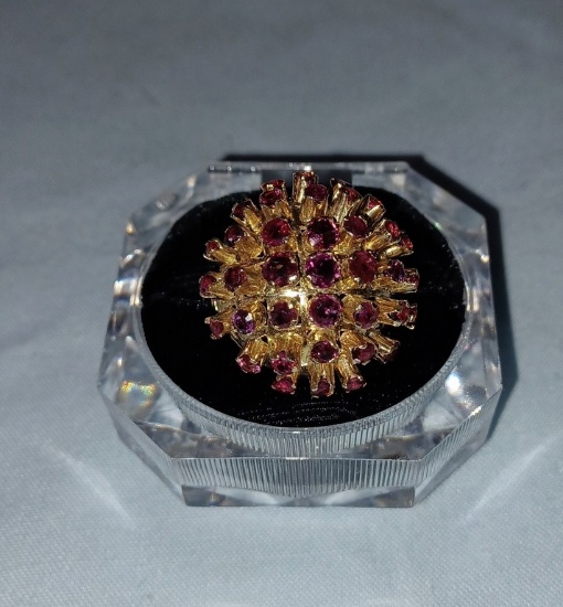 10 K Gold Ladies Cocktail Ring With Red Stones