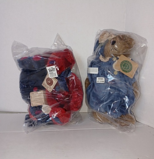 Lot of Boyd's Bears