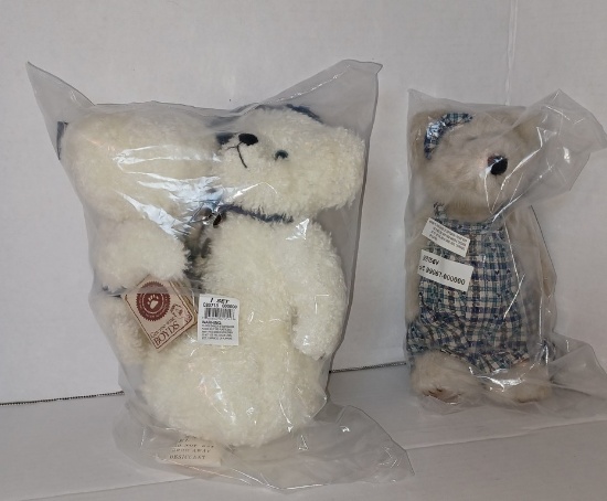 Lot of Boyd's Bears