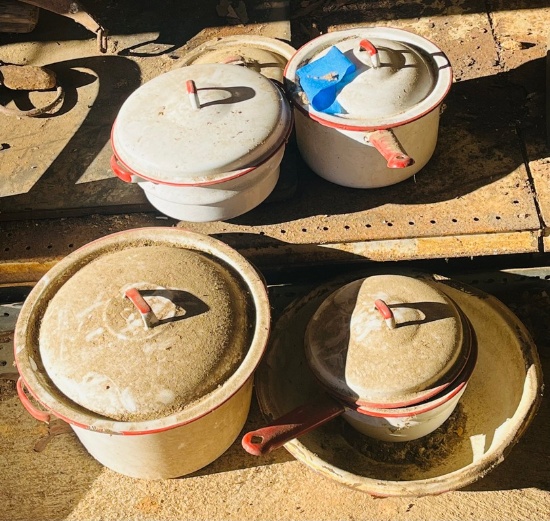 White and Red Enamel lot