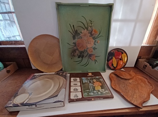 Lot of Wooden and Ceramic Items
