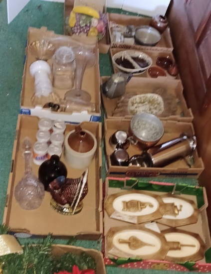 Large Ceramic and Glassware Lot