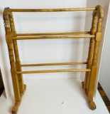 Natural Finish Maple Quilt Stand