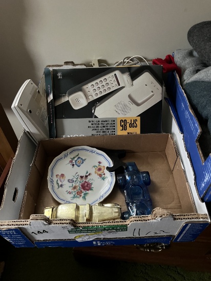 Dresser Lot
