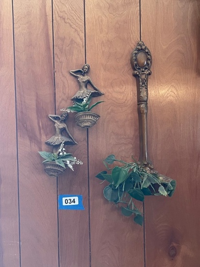 Lot of Wall Art