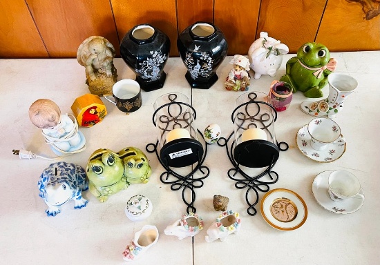 Lot of Decorative Items