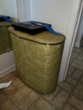 Vintage Bathroom Lot