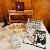Decorative Lot of Wall Shelves