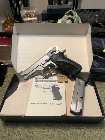 Smith and Wesson 9mm Pistol
