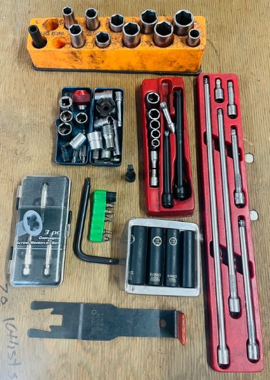 Mix of Craftsman Sockets in Carrying Case