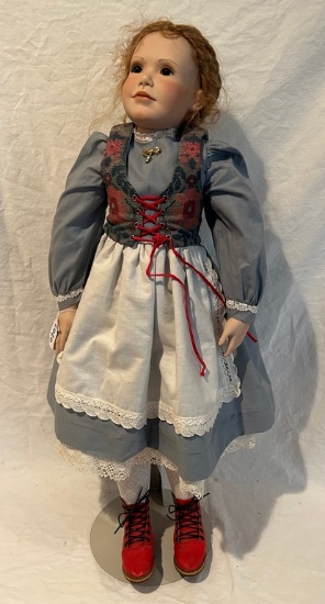 "Selena" #19/125  Doll