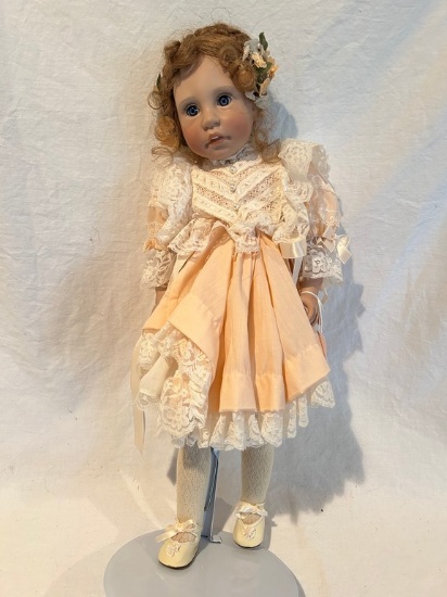 Lee Middleton "Sincerity Apricot" Doll