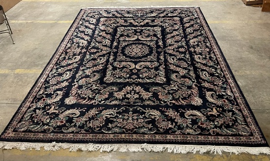 Beautiful Vintage Hand Woven Oriental Carpet