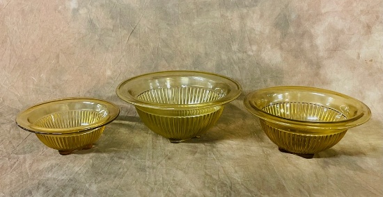 Graduated Set Of 3 Yellow Depression Mixing Bowls