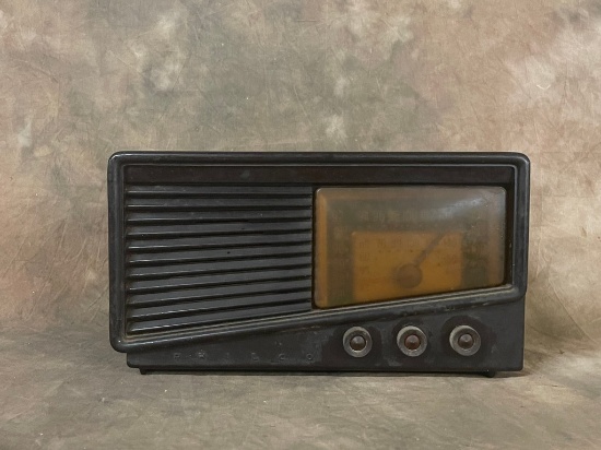 Philco Model 50-925 Dark Brown Plastic Tabletop Radio
