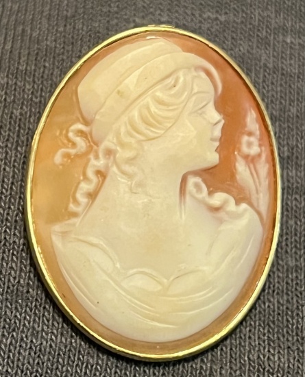 14 Kt. Gold Cameo Pin
