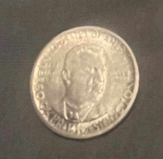 Book T. Washington Commemorative Half Dollar 90% Silver