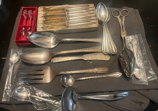 Mixed Lot Silverplate Flatware & Serving Ware