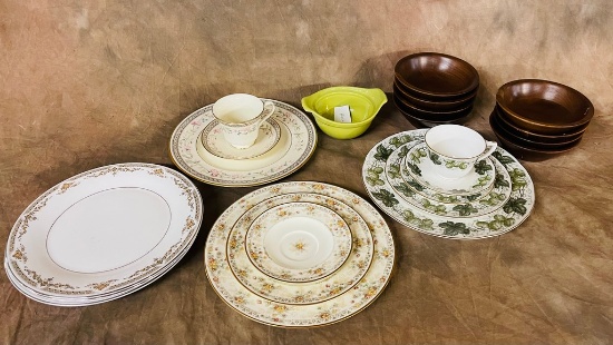 Tray Lot Fine China