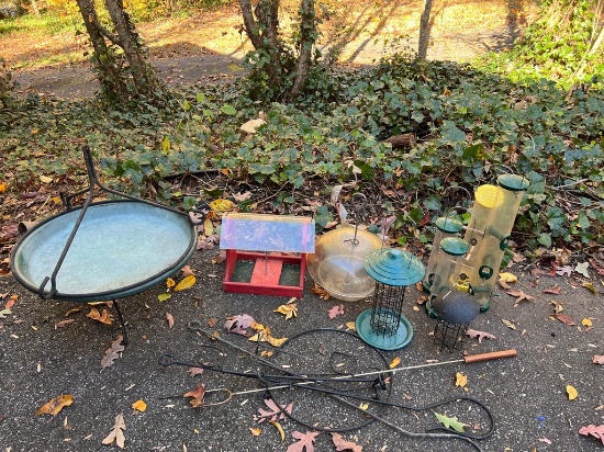 Bird Feeder Lot